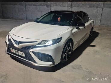 Toyota: Toyota Camry: 2018 г., 2.5 л, Типтроник, Гибрид, Седан