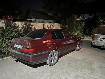 new beetle: Volkswagen Vento: 1992 г., Механика, Бензин, Седан — 2