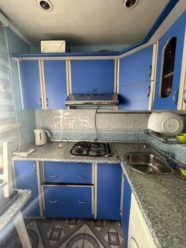 Uzunmüddətli kirayə mənzillər: Nərimanov metrosuna əyaq ilə 6 dəqiqə məsafədə 5 mərtəbəli binanın — 11