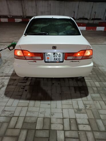 шоха машина: Honda Accord: 2001 г., 2 л, Автомат, Бензин, Седан