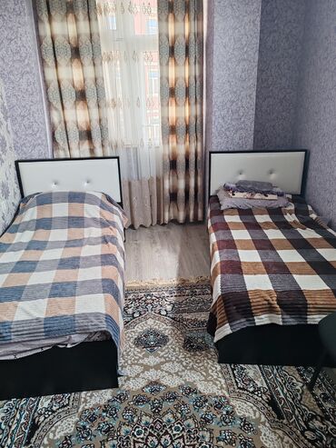 Masalar və oturacaqlar: İşlənmiş, Təknəfərlik çarpayı, Bazasız, Matras ilə, Siyirməsiz