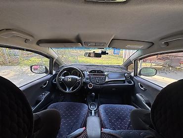 Hafei: Honda Jazz: 2012 г., 1.3 л, Вариатор, Бензин, Хетчбек — 6