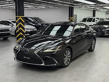Lexus: Lexus ES: 2021 г., 2.5 л, Вариатор, Гибрид, Седан — 2