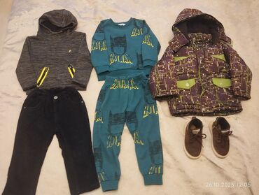 для мальчика 3: Комплект, цвет - Зеленый, Б/у