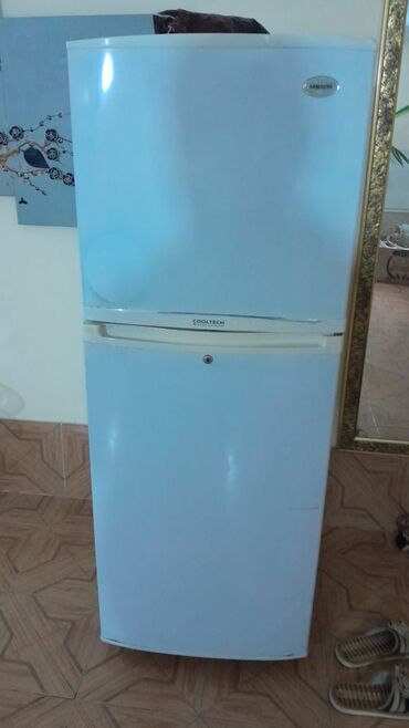 вытяжки 50: Б/у Холодильник Samsung, Двухкамерный, цвет - Белый