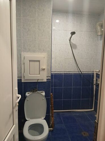 Uzunmüddətli kirayə mənzillər: Yeni gunewli qes V massivi 9/1 mertebesi 1 otaq boww ev kiraye verilir — 8