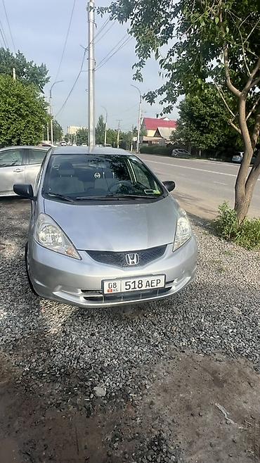 е34 дверь: Honda Fit: 2011 г., 1.5 л, Автомат, Бензин, Хэтчбэк — 9