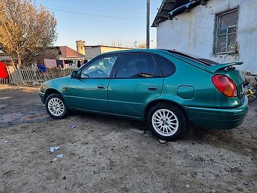 Toyota: Toyota Corolla: 1997 г., 1.6 л, Механика, Бензин, Хэтчбэк — 17