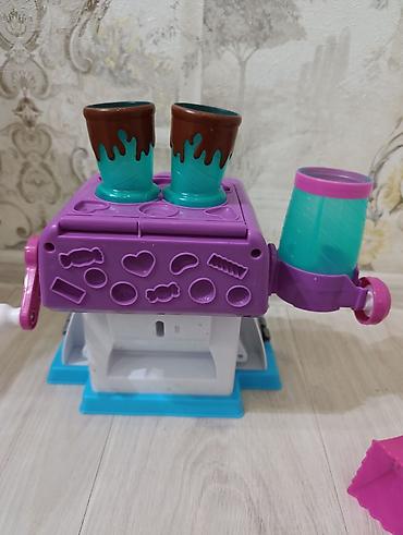 кулич набор: Play-Doh Kitchen Creations — набор «Candy Delight / Фабрика шоколада» — 4
