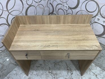 Ofis masaları: Satılır: Ofis Masası Ölçülər: 	•	Uzunluq: 110 sm 📏 	•	En: 50 sm 📏 — 3