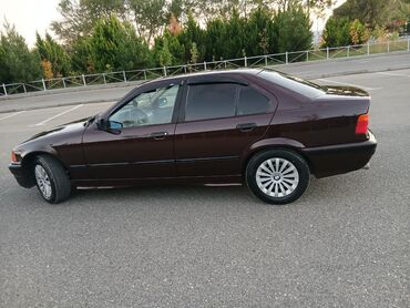 BMW: BMW 3 series: 1.8 l | 1992 il Sedan — 6