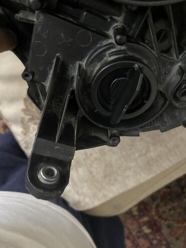 Faralar: Sol, Yaxın və uzaq vuran işıqlar Mercedes-Benz — 8