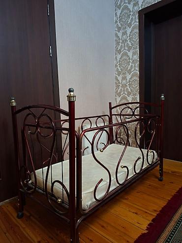 Beşiklər: Metal uşaq beşiyi - Material: möhkəm metal karkas, bürünc rəngli — 3