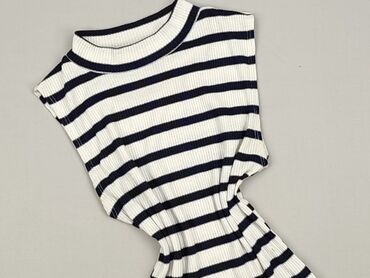 t shirty damskie jednokolorowy: Bershka, Women`s top, size S (EU 36)