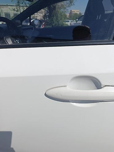 1kr fe: Toyota Corolla: 2023 г., 1.8 л, Вариатор, Гибрид, Седан — 8