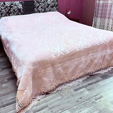 gilan tekstil: Cox baha alinib ucuz verilir Pastel çəhrayı rəngdə zərif yorğan/örtük — 1