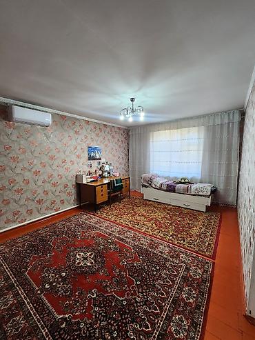 Продажа коттеджей и домов: 🏡 Срочно продается дом в ж/м Ак-Босого, г. Бишкек Продается уютный — 22