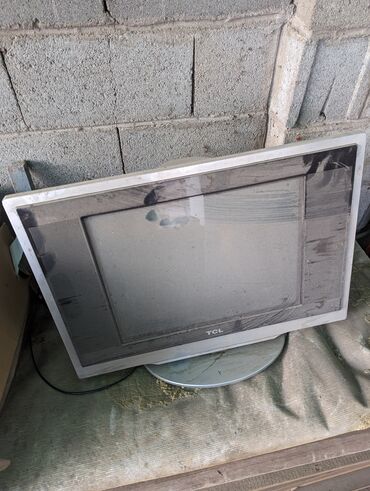 Телевизоры: Продаю старый телевизор работает