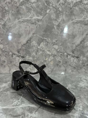 Sandals, 40