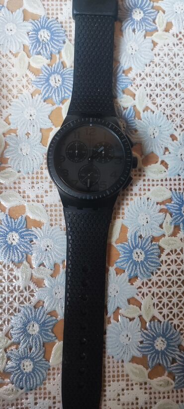 barter saatla: İşlənmiş, Qol saatı, Swatch, rəng - Qara