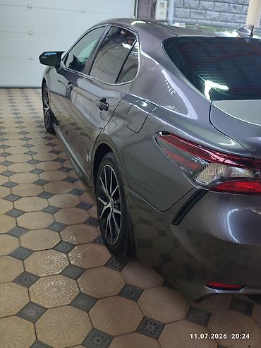 Toyota: Toyota Camry: 2022 г., 2.5 л, Автомат, Бензин, Седан — 5