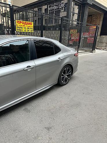Toyota: Toyota Camry: 2018 г., 2.5 л, Вариатор, Гибрид, Седан — 6