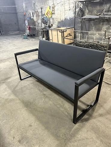 Другая мебель: Кресла для актовых залов 3-х и 4-х секционные. Кресла в наличии и на — 17