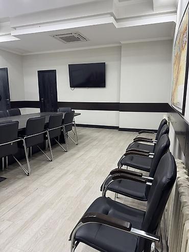 Аренда зданий: Сдается в аренду презентабельное офисное помещение по первой линии ( — 9