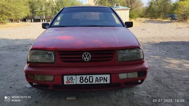 голф 2 двери: Volkswagen Vento: 1993 г., 1.8 л, Механика, Бензин, Седан