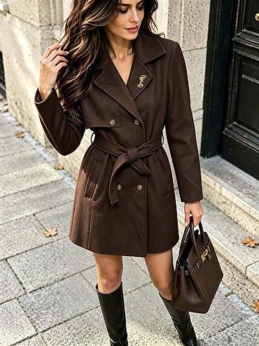 crni monton: Ženski kaput do sredine butina – elegantan, strukiran model sa pojasom — 4