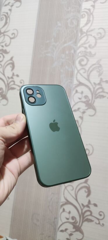 чехол для телефона на руку: Чехол для iPhone 12-12 pro,в темно зелёном цвете,матовый, приятный на