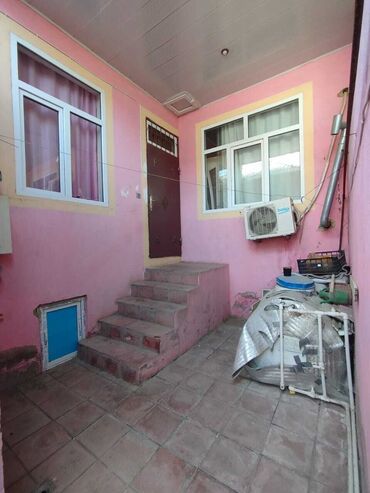 Həyət evləri və villaların satışı: 2 otaqlı, 75 kv. m, Orta təmir