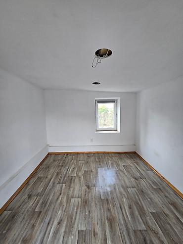 дома киргизия 1: ✨ Продаётся времянка в с. Новопавловка Бишкек ✨ 🏡 Характеристики: • — 7
