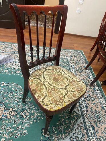 Masa və oturacaq dəstləri: Qonaq otağı üçün, İşlənmiş, Açılan, Oval masa — 8