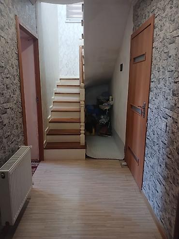 Həyət evi alıram: TƏCİLİ SATILIR həyət evi 1ci mərtəbədə 4 yataq otağı və sanuzel. 2ci — 12