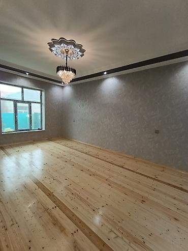 Həyət evləri və villaların satışı: Satılır: Həyət evi - Həyətyanı sahə: Tamamilə metlaxla döşənmiş geniş — 8