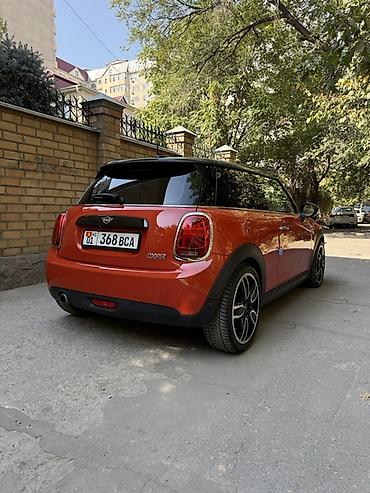 byd e3: Mini Cooper: 2019 г., 1.5 л, Автомат, Бензин, Купе — 4