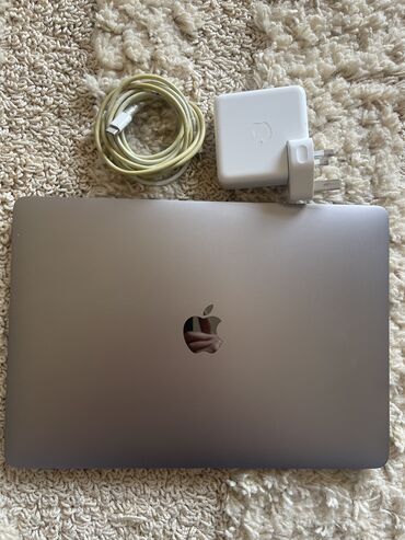 macbook air baku: İşlənmiş Apple MacBook, 13.1 ", Intel Core i5, 256 GB, Ünvandan götürmə, Ödənişli çatdırılma