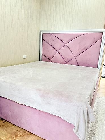 Çarpayılar: Yataq çarpayısı – velvet parça üzlüklü, başlıqlı model - Rəng: açıq — 1