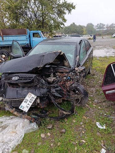 бампер на гольф 2: Kia Rio – ehtiyat hissələr üçün - Marka/model: Kia Rio (sedan, qara