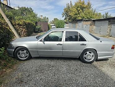 Продажа авто: Mercedes-Benz E-Class: 1993 г., Механика, Бензин, Седан — 4