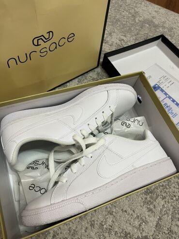 носки оптом найк: Белые кеды/кроссовки Продаю новые кеды Nike 📌 Размер: 39 (US 8, UK