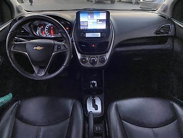 kiya bongo: Chevrolet Spark: 2016 г., 1 л, Автомат, Бензин, Хэтчбэк — 4