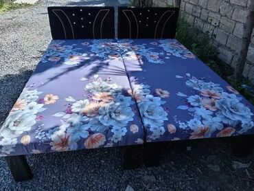 Mebellərin yığılması: Təzə çarpayılar. 1 nəfərlik çarpayılar 60manat. 2 nəfərlik taxt — 9