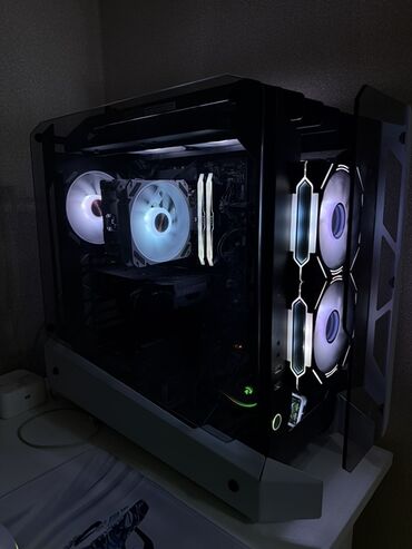 Tavalar: Intel Core i5-12400F prosessoru, NVIDIA GeForce RTX 4060 qrafik kartı