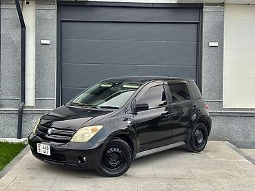 Toyota Ist: 2005 г., 1.3 л, Автомат, Бензин, Хетчбек