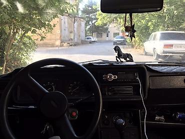 tap az vaz 2107: VAZ 2107, ağ rəng, sedan gövdə. Texniki xüsusiyyətlər: - Ön təkərli — 4