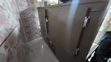 Soyuducu vitrin, ərzaq məhsullarını səliqəli şəkildə saxlamaq və