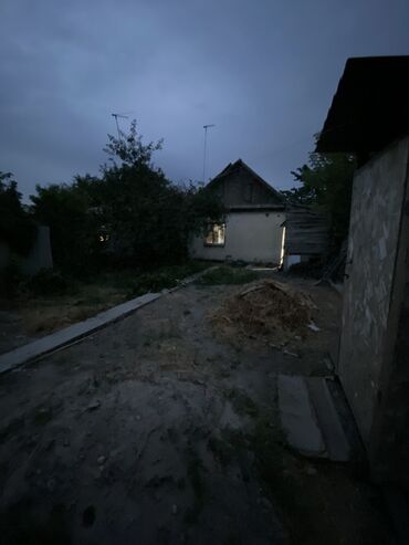 Продажа домов: Продаю пол дома! Район Коммунаров Вход отдельный,в шаговой — 12