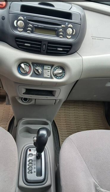 Nissan: Nissan Almera Tino: 2002 г., 2 л, Вариатор, Бензин — 3